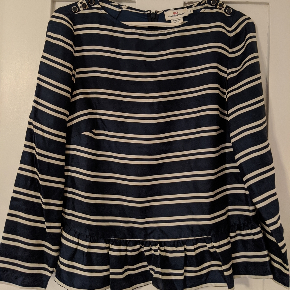 Vineyard Vines stripper ruffled blouse